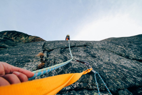 Tipos de cuerdas para actividades de montaña Tipos de cuerdas para actividades de montaña