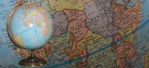 La forma de la Tierra y su representación en mapas La forma de la Tierra y su representación en mapas