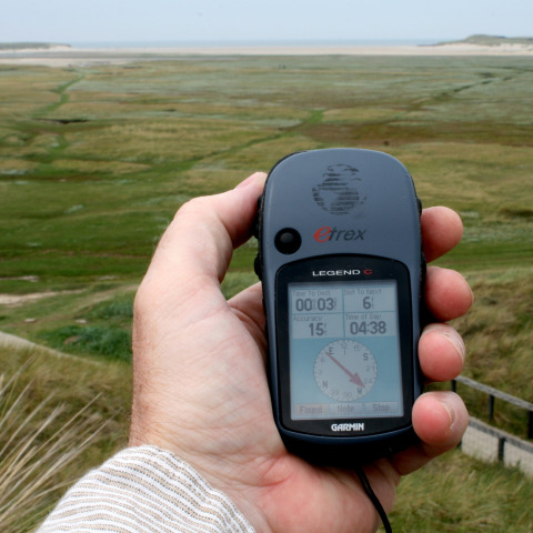 Garmin eTrex Legend in hand CC By 2.0 (Imagen de https://en.m.wikipedia.org/wiki/File:Garmin_eTrex_Legend_C_in_hand.jpg) 