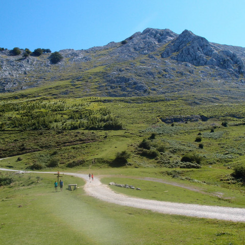 Valle de Asuntze en la subida al Pico Urkiolagirre