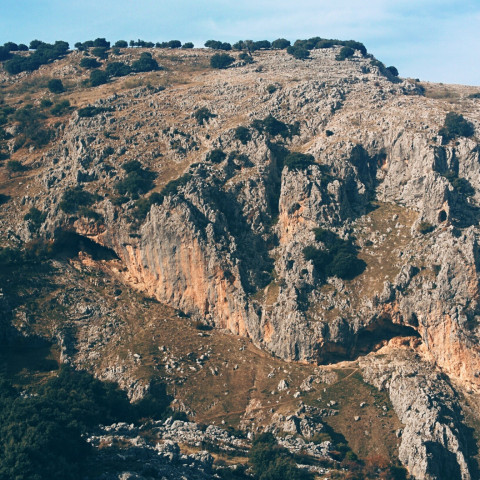 Escuela de escalada de Zuheros - Cueva del Fraile en el canón del río Bailón