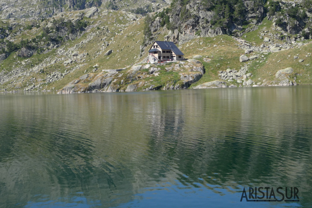 Refugio Coiomers en la ruta de los 7 lagos del Circ de Colomers