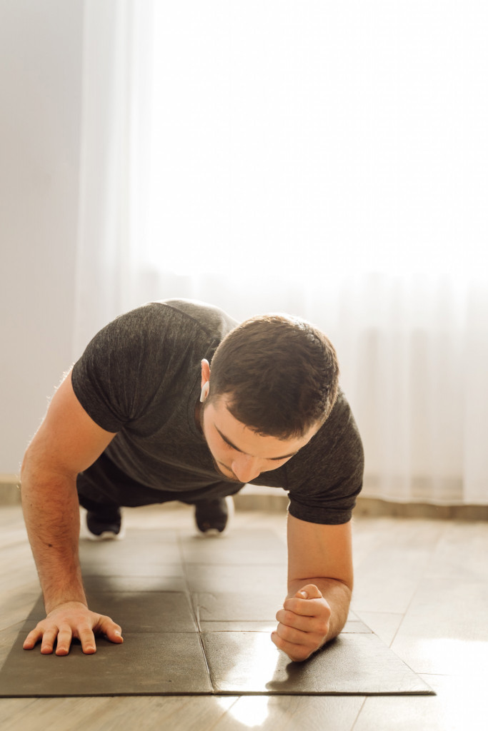 Ponte en forma desde casa para hacer senderismo