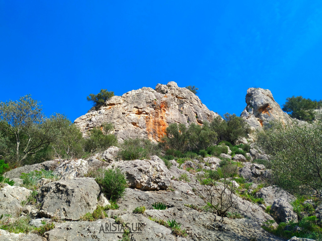 Amontillao - Vía de escalada Sector la Luna (Espiel) Amontillao - Vía de escalada Sector la Luna (Espiel)
