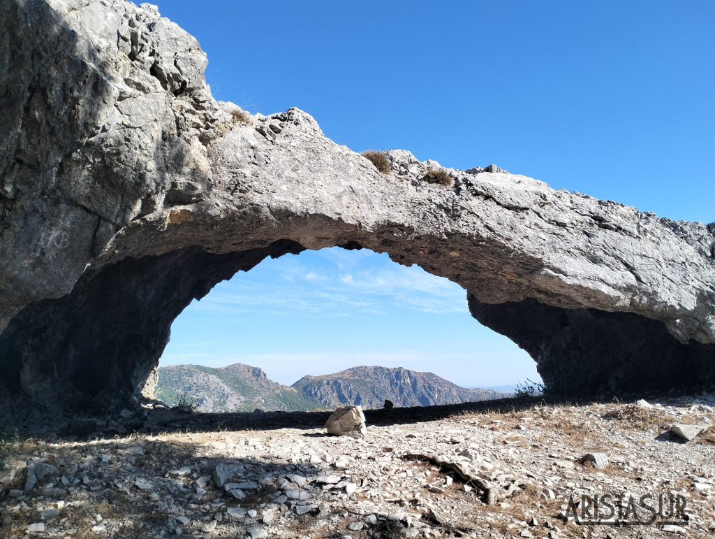 Cueva de las dos puertas en Grazalema