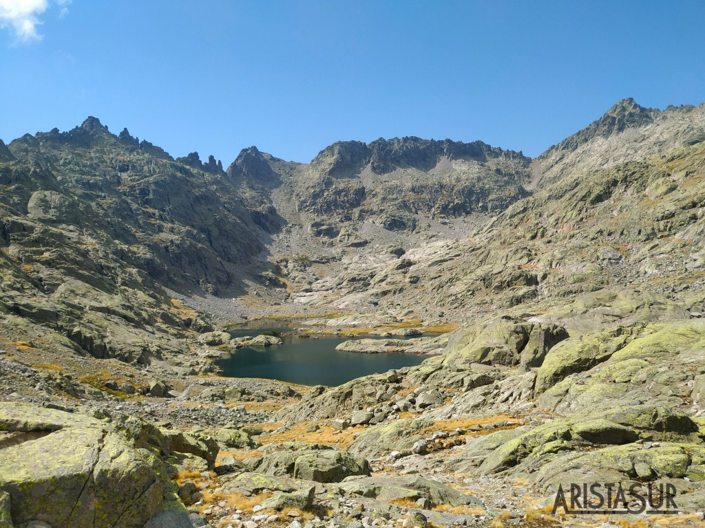 Laguna Grande en circo de Gredos