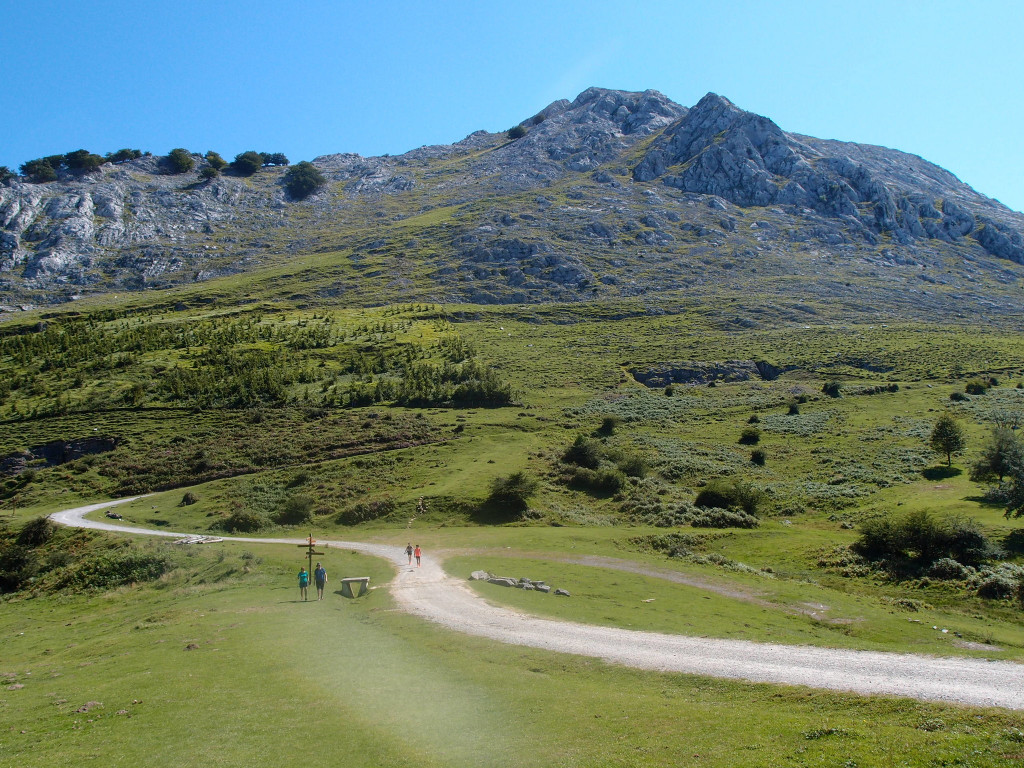 Valle de Asuntze en la subida al Pico Urkiolagirre