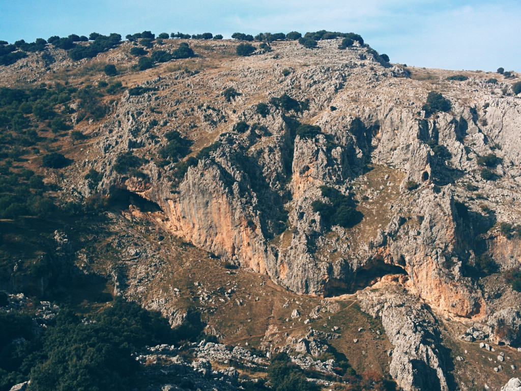 Escuela de escalada de Zuheros - Cueva del Fraile en el canón del río Bailón