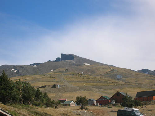 Vista de la subida normal al Veleta