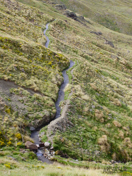 La acequia alta vista una vez que la abandonamos y empezamos a ganar altura