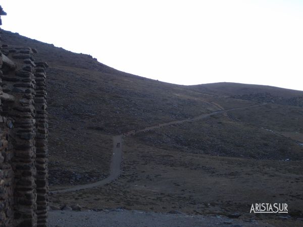 Pista del Refugio Poqueira al Alto del Chorrillo