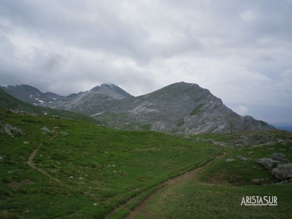 Llano de la Pedriza después del collado de Taxeras