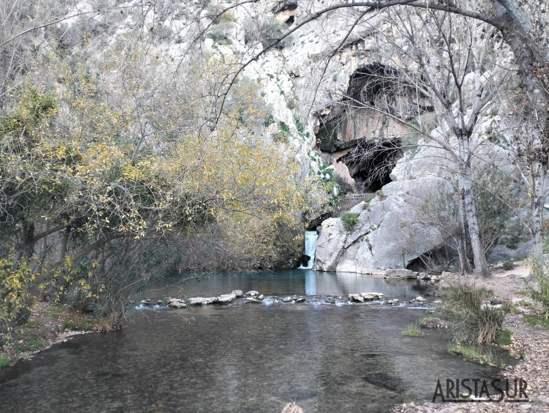 Panorámica cueva del gato