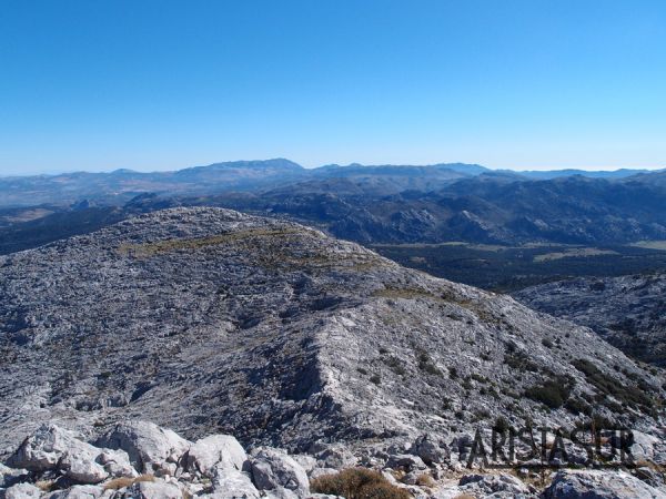 Arista que une el Simancón y el Reloj en Grazalema