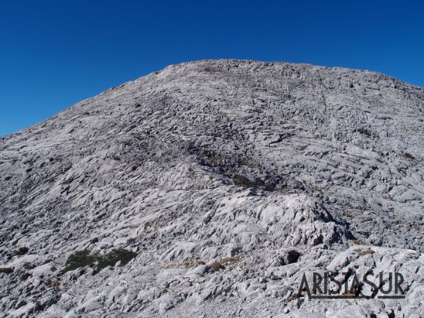 Bajada del Simancón hacia el Reloj