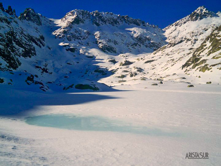 Laguna Grande en circo de Gredos