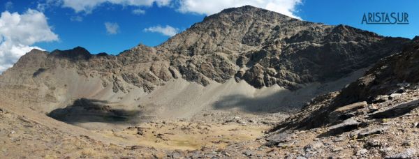 Panorámica de las caras norte de Mulhacén y Alcazaba