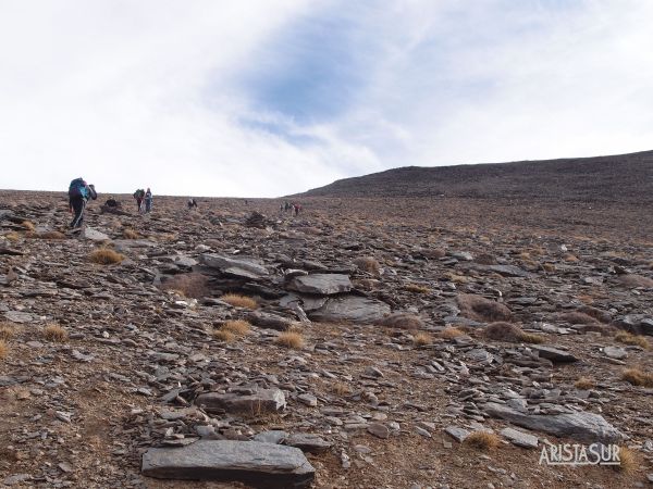 Zig zag de la subida al pico Mulhacén