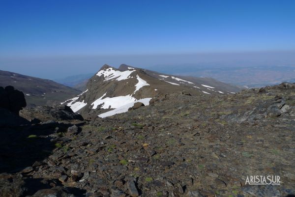 Vista hacia Tajos Altos y Cerro del Caballo