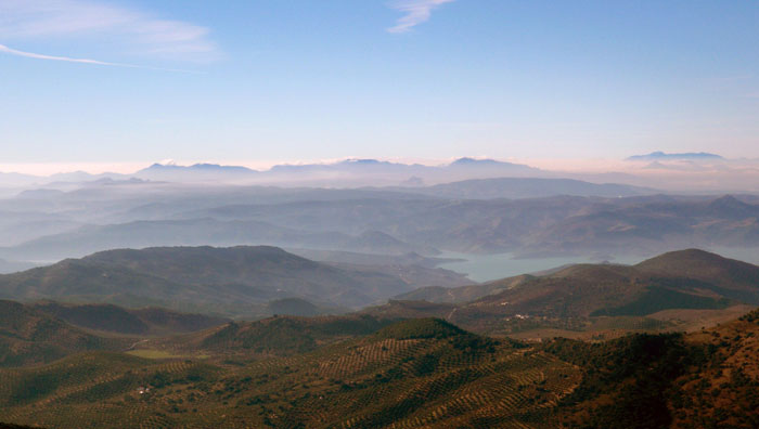 Pantano de Iznajar desde la Cueva del Morrión